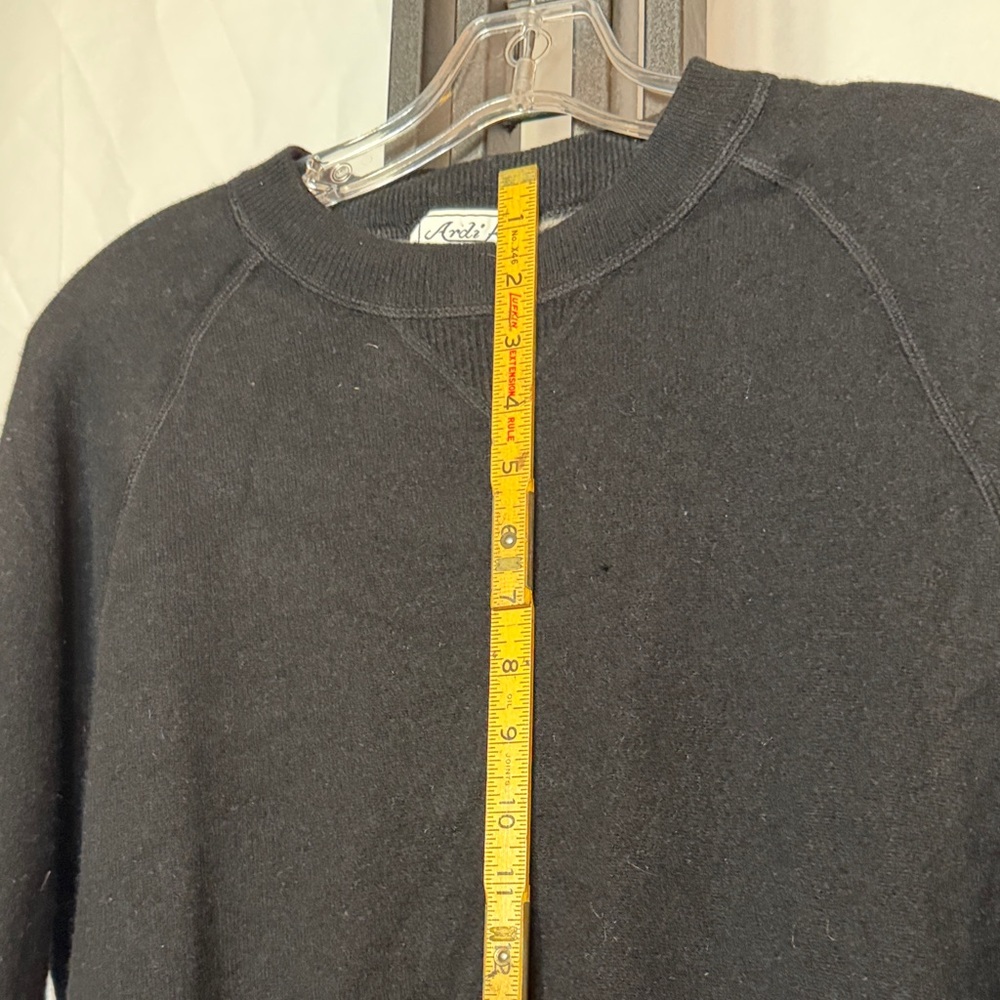 Elegant Black Crewneck Sweater for Men - Picture 7 of 8